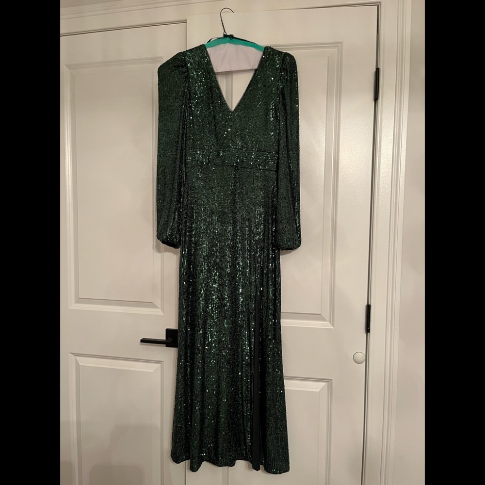 Hunter green sequence gown. Worn once.